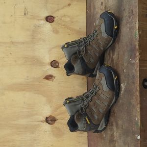 Merrell mid top dry select hikers
